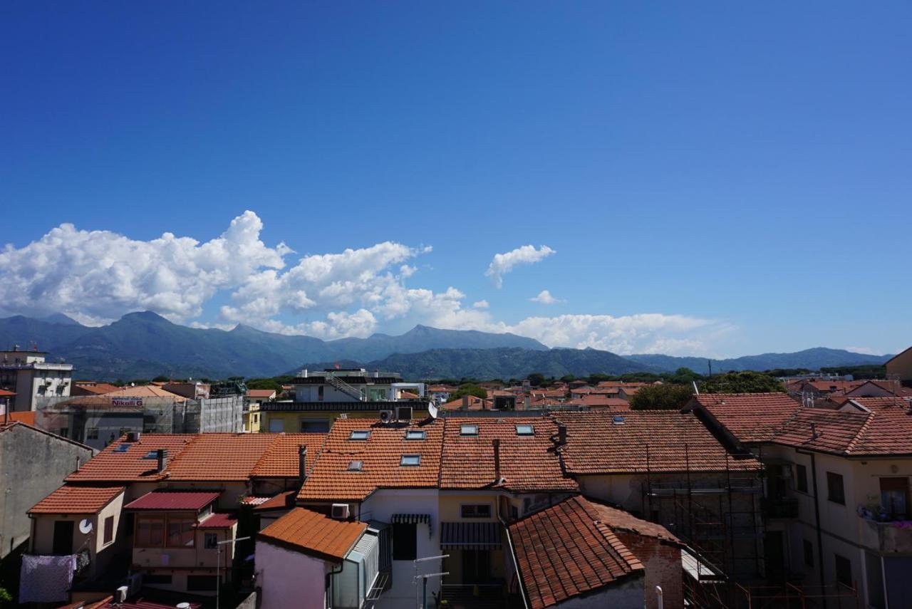 Hotel Alba Sul Mare à Lido di Camaiore Extérieur photo