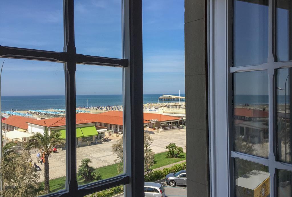 Hotel Alba Sul Mare à Lido di Camaiore Extérieur photo